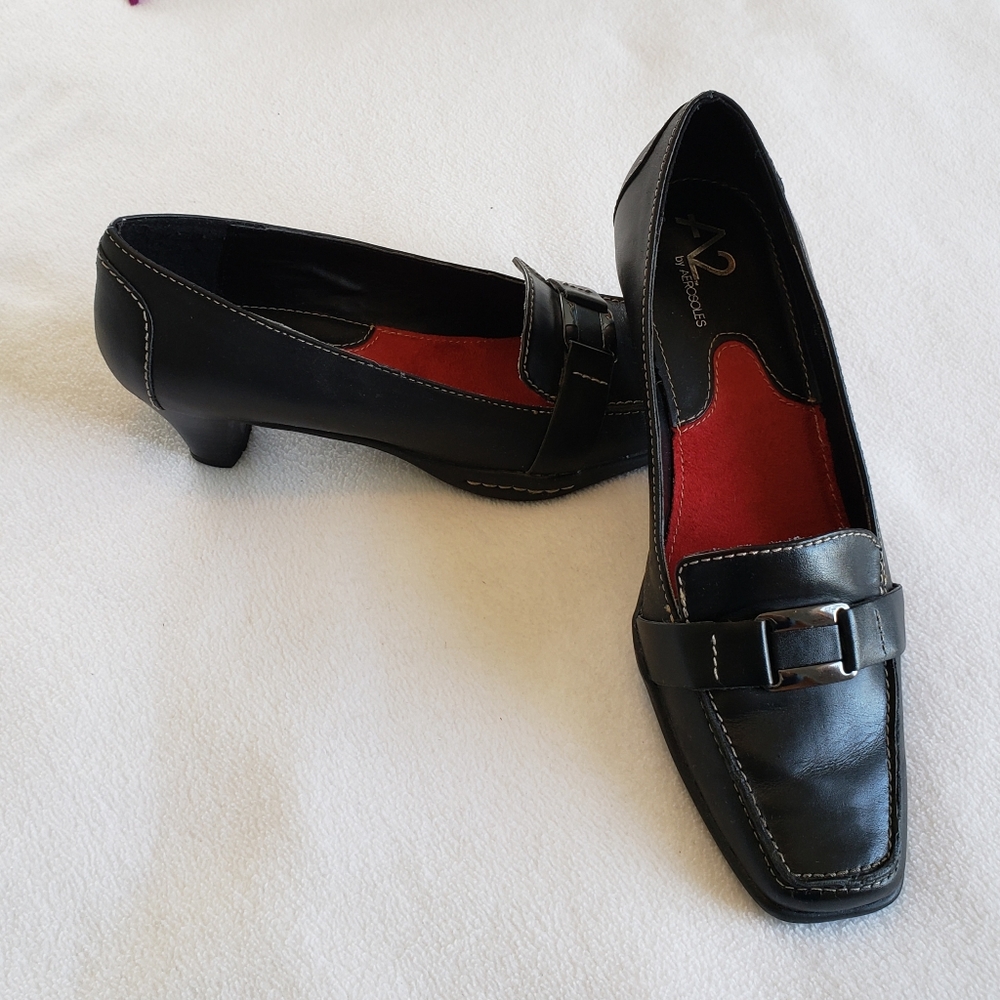 A2 by Aerosoles 2 Safety Latch style leather shoes Size 6